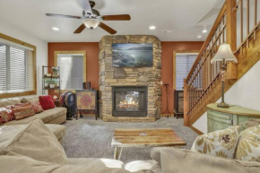 Knotty Pines Log Cabin~ Hot Tub~ Central Location~ Big Bear Lake